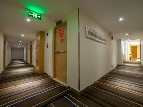 City Comfort Inn Yulin Wenhua Square Wanda Plaza - Image 5