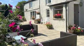 New Farm , for large groups nr Barry and beaches - Image 4
