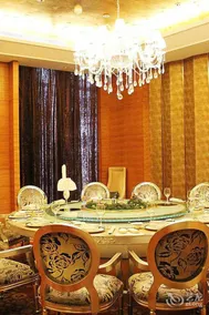Ruixiang New Century Hotel - Image 4