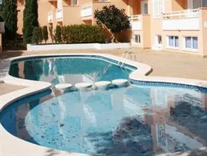 Universal Apartamentos Laguna Garden - Image 3