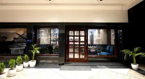 AR Plaza - Image 4