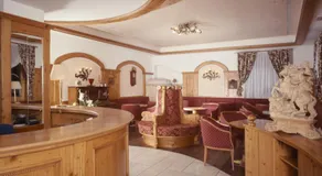 Hotel Jolanda - Image 5