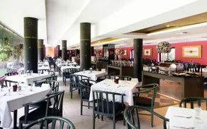 Holiday Garden Hotel - Image 4