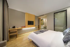 Tuyue Hotel - Image 2