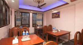 OYO 814 Machhapuchhre Hotel - Image 4