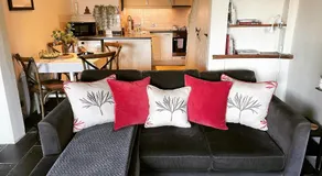 Honeysuckle Cottage - Image 2