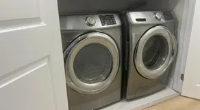 separate Suite Near Transit - Private Stay in Toronto - Image 3