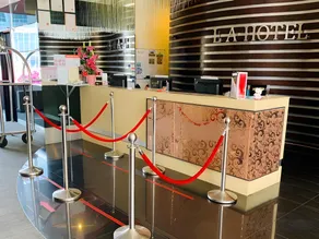 LA Hotel - Image 5