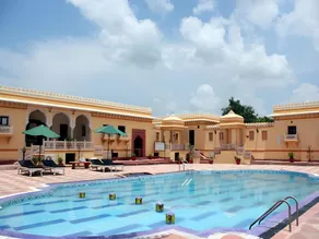 Amar Mahal Orchha - Image 5