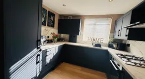 Station House - Platform 1 - 2 Bedrooms - Sleeps 3 - Image 3