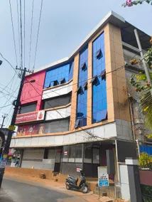 Comfort INN - Image 4