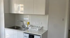 Anastasia 1 Bedroom Apartment - Image 2