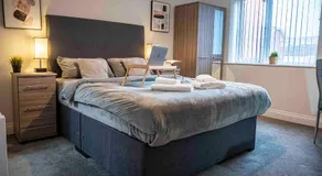 1 Bed House at Velvet Serviced Accommodation Swansea with Free Parking & WiFi - SA1 - Image 2
