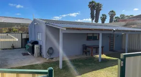 Central Shenton unit Outside Dog Friendly, near hospital - Image 5