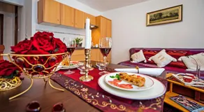 Apartment Main Street Carera - Image 2