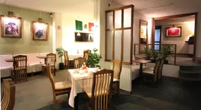 HB Express Hotel - Image 4