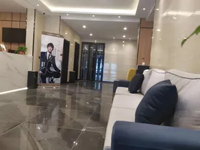 Green Tree Inn Express Jinan Huaiyin District Jingshi Road Children's Hospital - Image 2