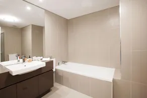 The Junction Palais - Modern and Spacious 2BR Bondi Junction Apartment Close to Everything - Image 3