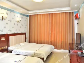 Qian Yang Holiday Hotel - Image 2