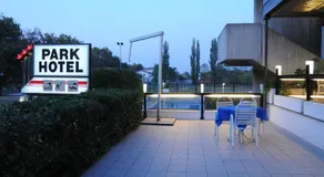 Park Hotel - Image 5
