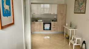 Spacious Apartment - Image 5