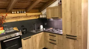 Au Coin Du Chateau - Image 4