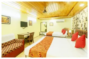 Goroomgo Broadway Annexe Darjeeling - Near Mall Road - Image 2