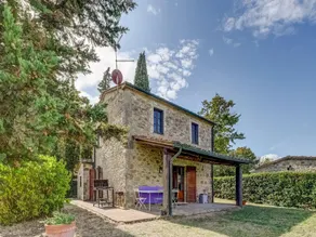 Belvilla by OYO Typical country house with pool - Image 4