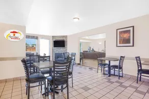 Ramada by Wyndham Cranbrook - Image 5