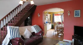 Lake View Apartment - Image 2