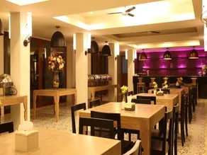 Keeree Ele Hotel - Image 3