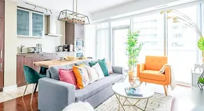 Stylish 3 Bedroom In The Entertainment District - Image 1