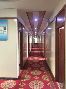 Baitong Business Hotel (Xiaoshizi Branch) - Image 3