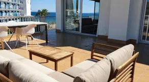 Bel appartement avec immense terrasse, vue sur la mer, à 50m de la plage - Image 3