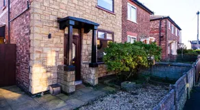 Cosy & Stylish Home in St Helens - Image 4