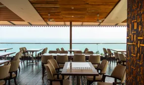 VENGA SEACLIFF Resort - Image 3