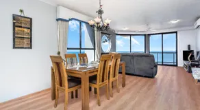 Sunset Sails Penthouse Redcliffe - Image 4