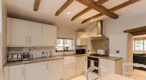 Cotswold Cottage- Central Witney - Image 2