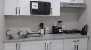 Oxnard Villa - Image 3