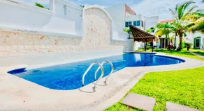 Playacar - Superior Comfort Room With Swimming Pool Air Conditioning and Parking - Image 5