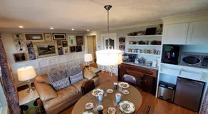 Glorious Gardens Bed and Breakfast - Image 2