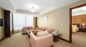 Chinflux Mandarin Hotel - Image 4
