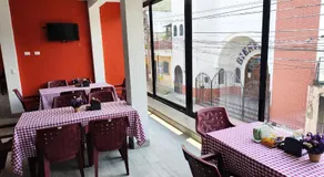 Hotel y Restaurante La Casa de Doña Nesh - Image 5