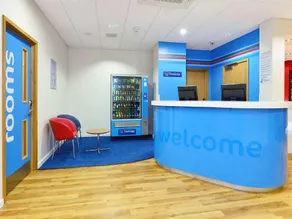 Travelodge Glasgow Queen Street - Image 3
