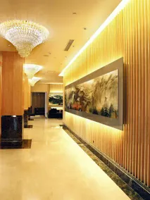 Crystal Palace Hotel - Image 4