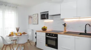 Private free Parking 4P King size Bed near Stade de France Paris cosy Apt - Image 3