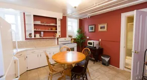 A Tanners Home Inn Bed and Breakfast - Image 4