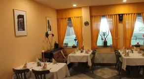 TOTO's Gasthaus - Image 4