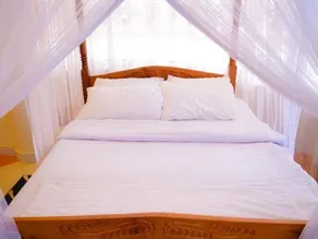 Stardom Hotel - Image 2