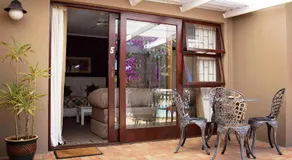Bayside Guesthouse - Image 3